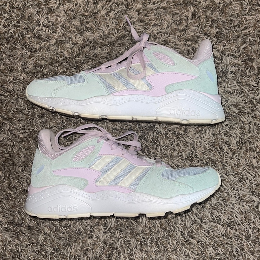 Adidas Tennis Shoes